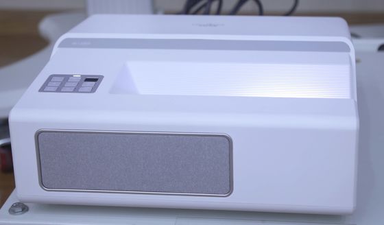 ซื้อ UST เลเซอร์ WUXGA ห้องเรียนการสอน โปรเจคเตอร์โยนสั้น 4K 4200lm online manufacture
